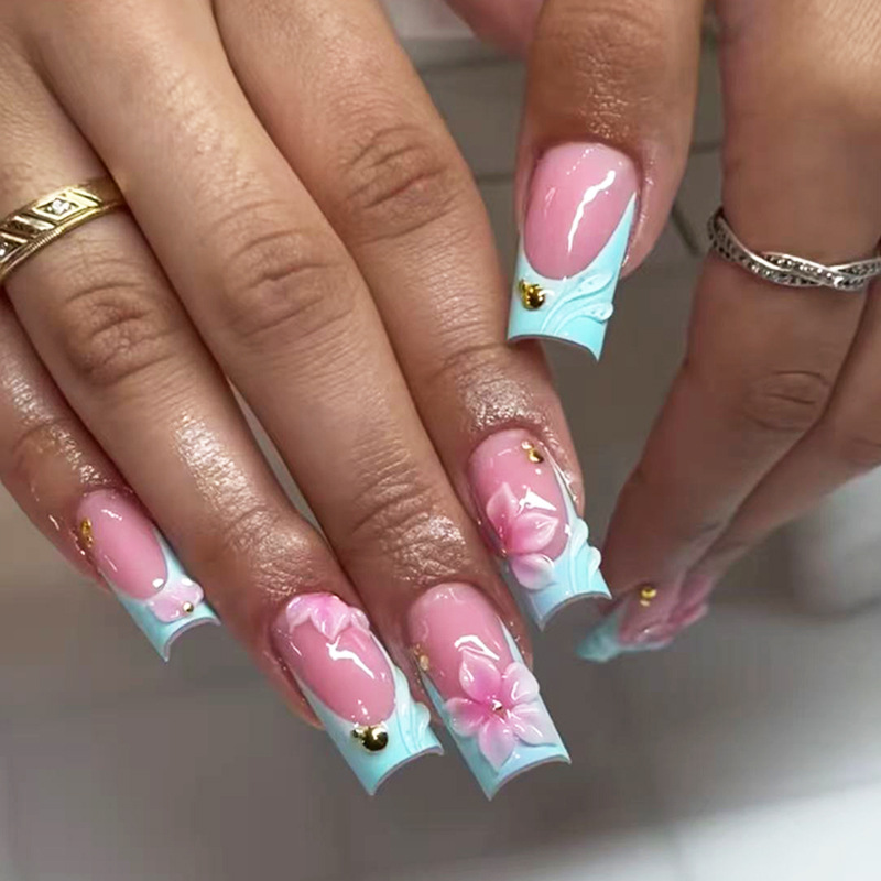 Uñas Francesas con Lunares TY-893 – Flores 3D