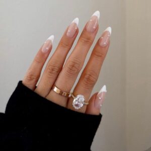 Uñas Postizas Almendra con Francesa Blanca, Puntos de Cristal y Perlas Y-17
