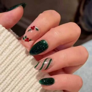 Uñas Postizas Verdes Navideñas con Bayas Rojas XZ116