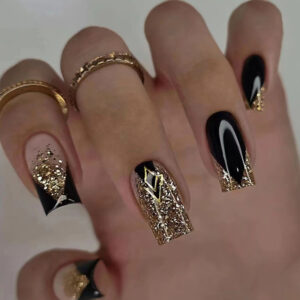 Uñas Postizas Negras y Doradas A049 – Cuadradas Dulces con Actitud