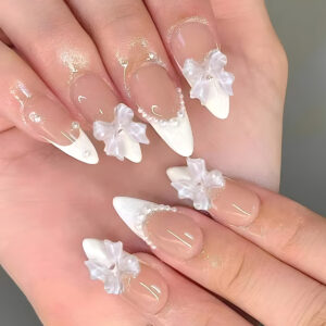 Uñas Postizas Gota con Francesa Blanca, Perlas y Moños | D-154