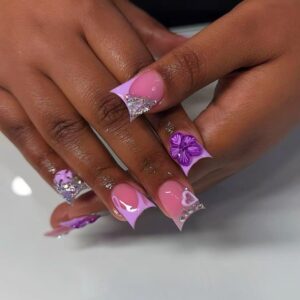 Uñas Postizas Pato Moradas con Flores 3D y Corazones YZ38