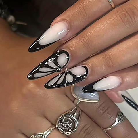 Uñas postizas coffin de lujo con arte esculpido