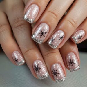 Uñas Postizas Cortas Nude con Francesa de Purpurina, Topos y Copos Negros Y1034